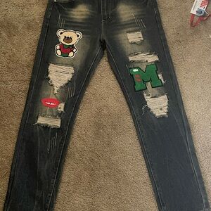 All new never been up on